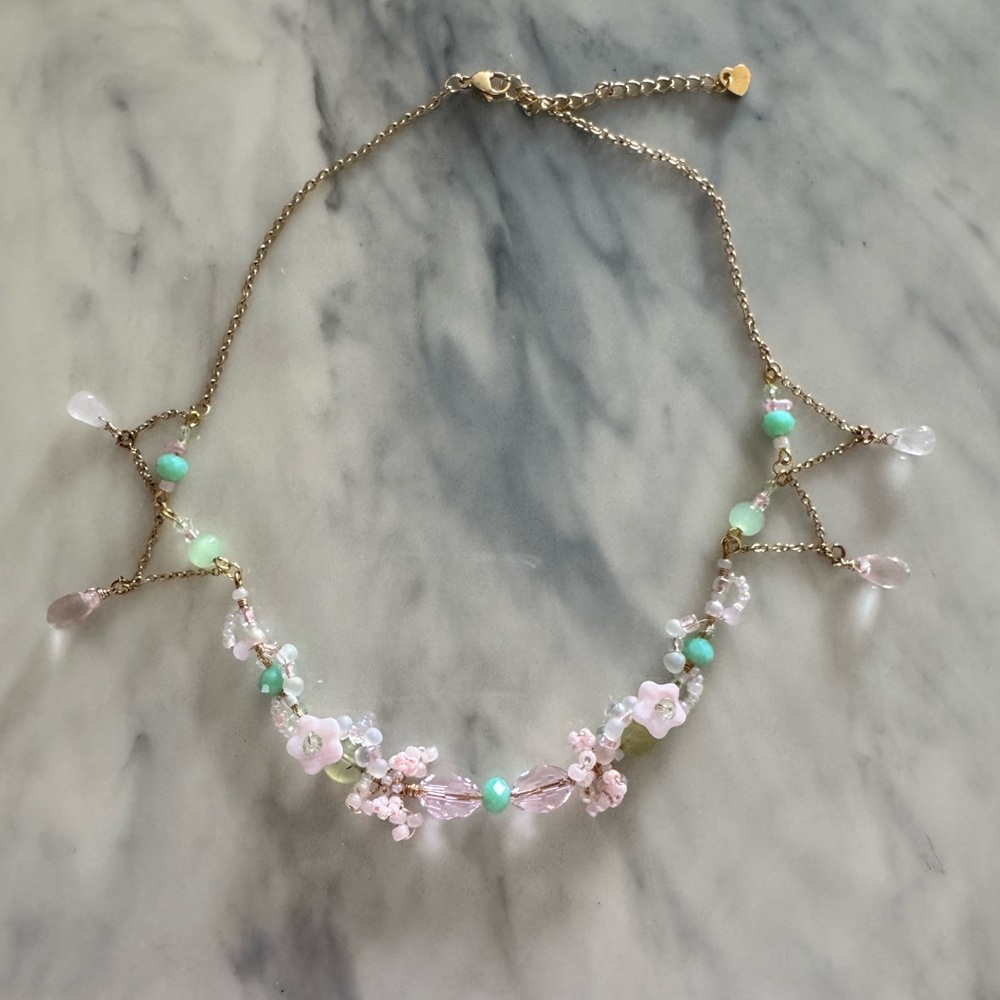 NWT necklace